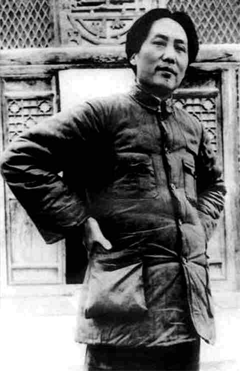 1937年毛主席在延安凤凰山
